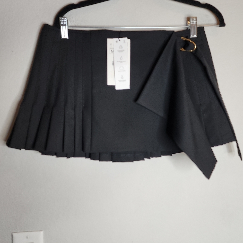 NWT Zara Black Pleated Wrap Style Mini Skirt Size Medium Micro Mini